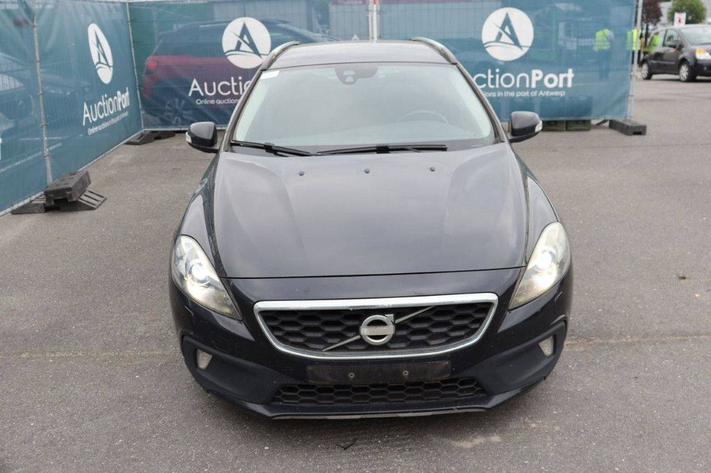 Passenger car Volvo V40 Diesel 115hp 2014 (Margin)