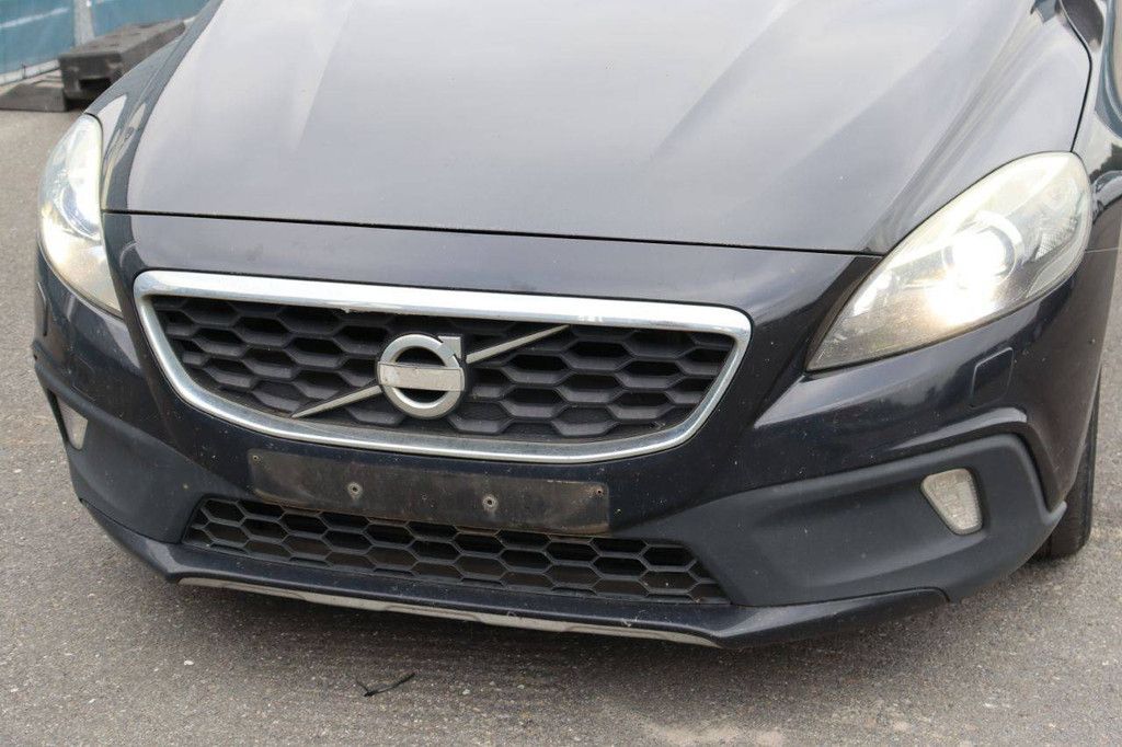Passenger car Volvo V40 Diesel 115hp 2014 (Margin)