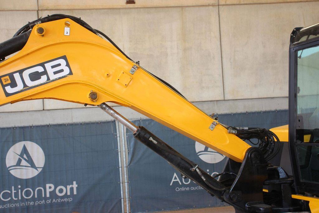 Crawler excavator JCB 86C-1 Diesel 45kW 2015