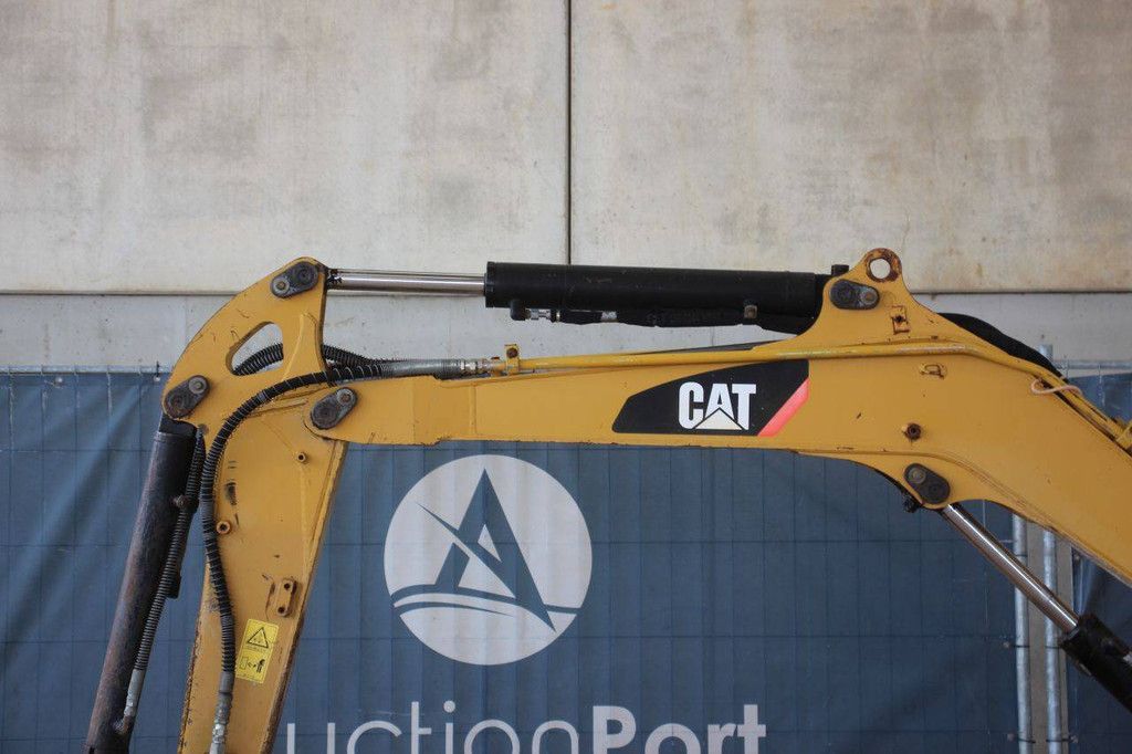 Minigraver Caterpillar 303C Diesel 18.5kW 2011
