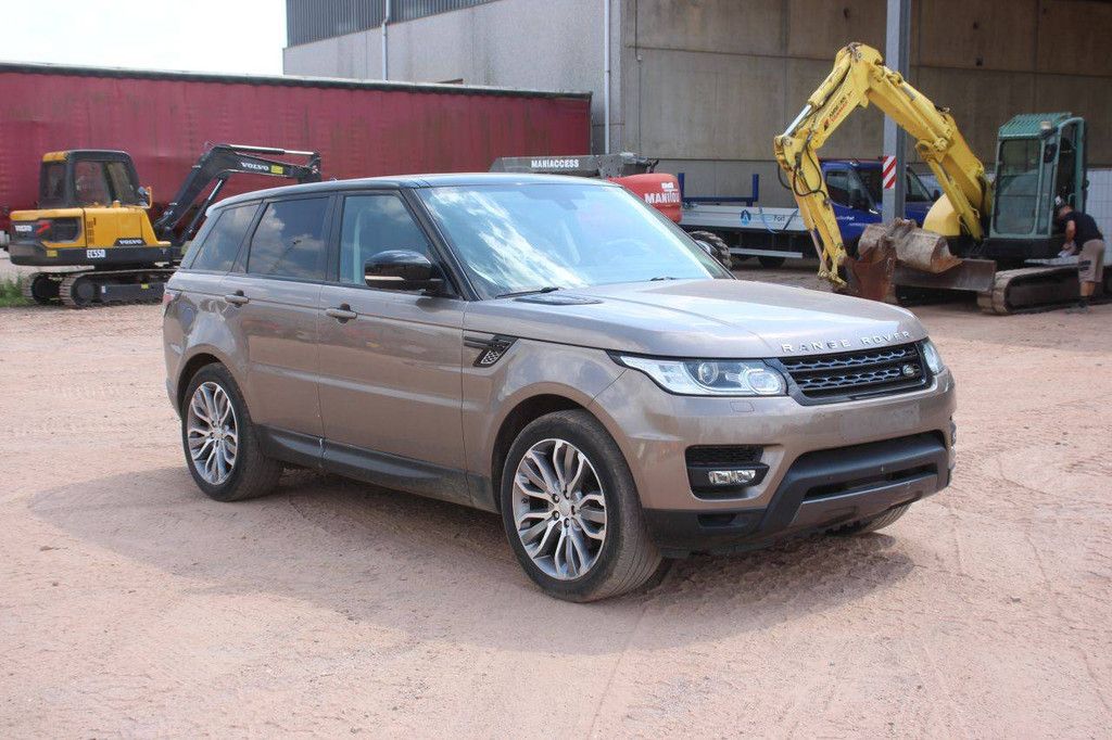 SUV Land Rover Range Rover Sport Diesel 258 PS 2016