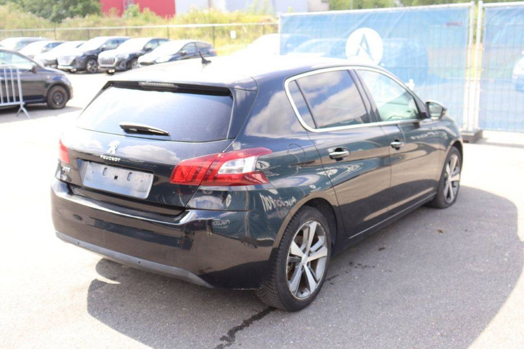 Pkw Peugeot 308 Benzin 130 PS 2015 (Margin)