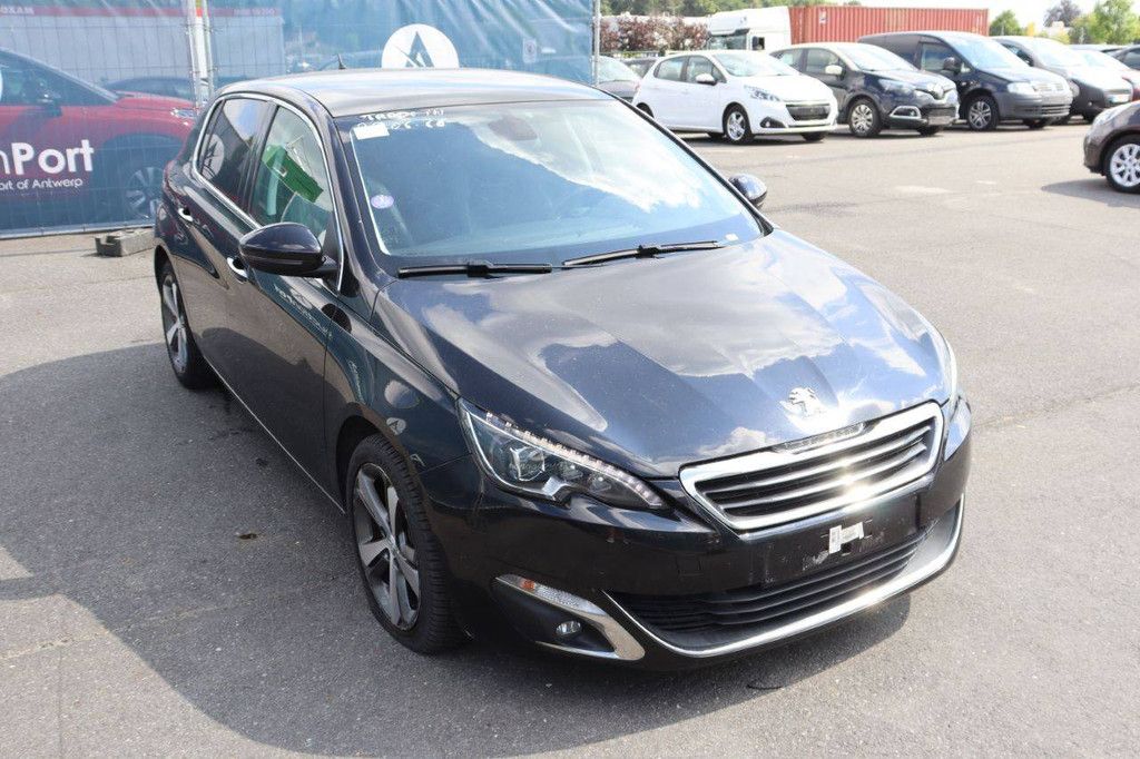 Pkw Peugeot 308 Benzin 130 PS 2015 (Margin)
