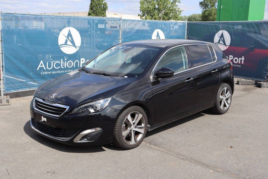 Pkw Peugeot 308 Benzin 130 PS 2015 (Margin)
