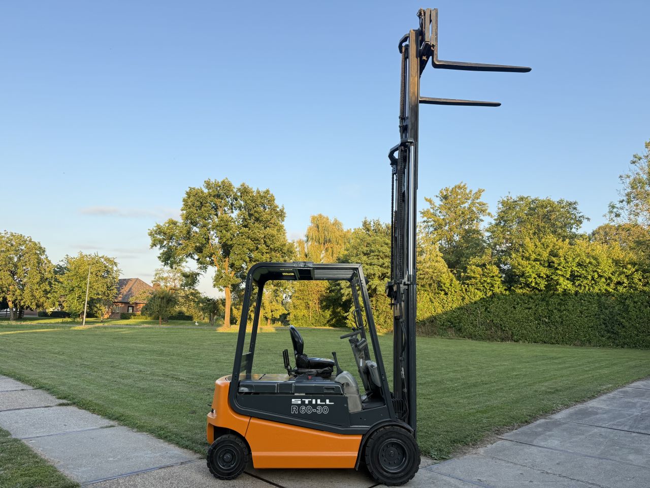 Still 3 tonner elektrische heftruck triplo freelift Sideshift