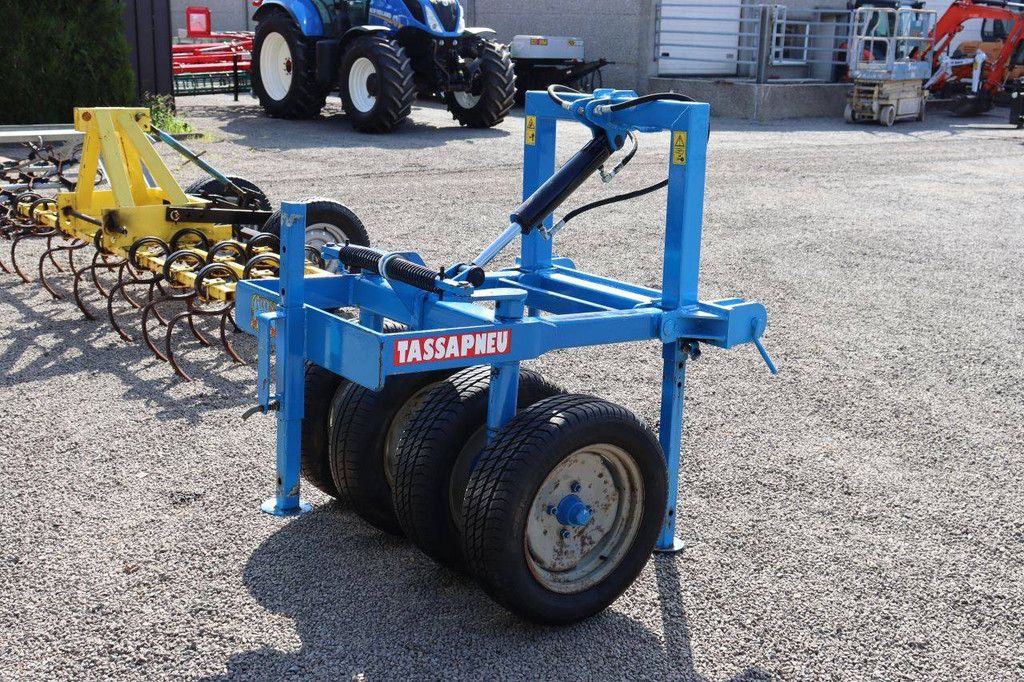 Front tire packer Carre 2008