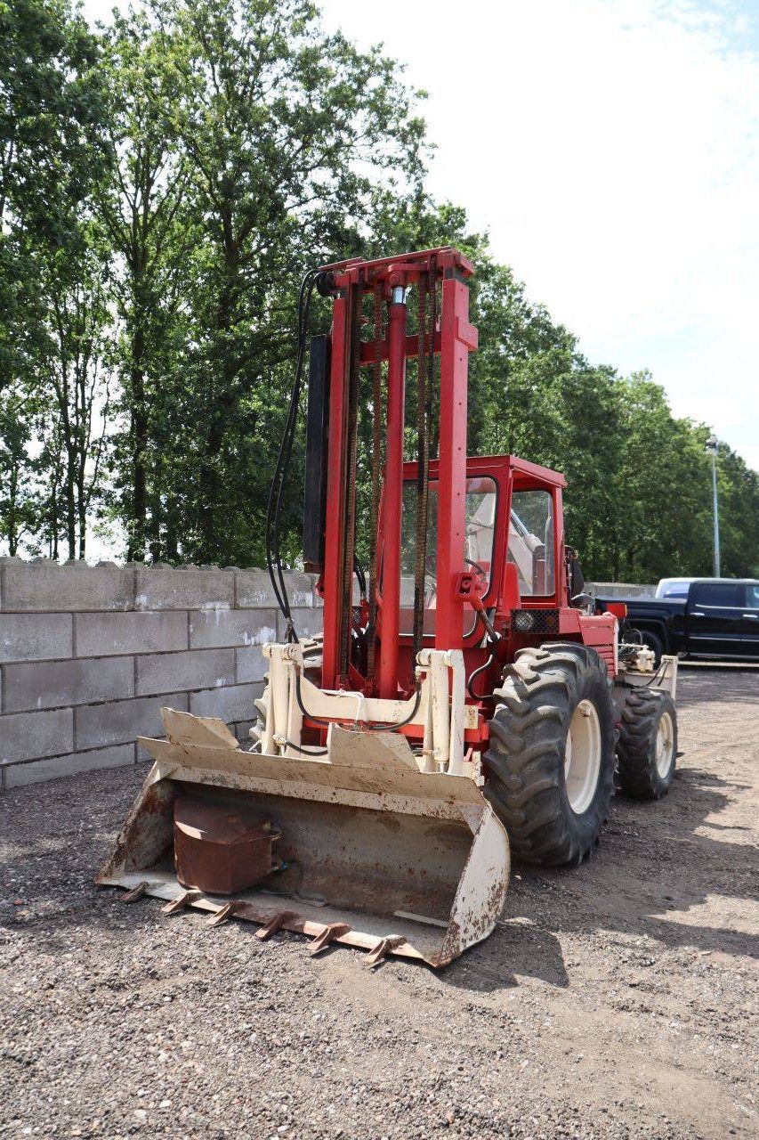Geländestapler Manitou / Braud & Faucheux 4RM 30G Diesel 3,8 m 1979