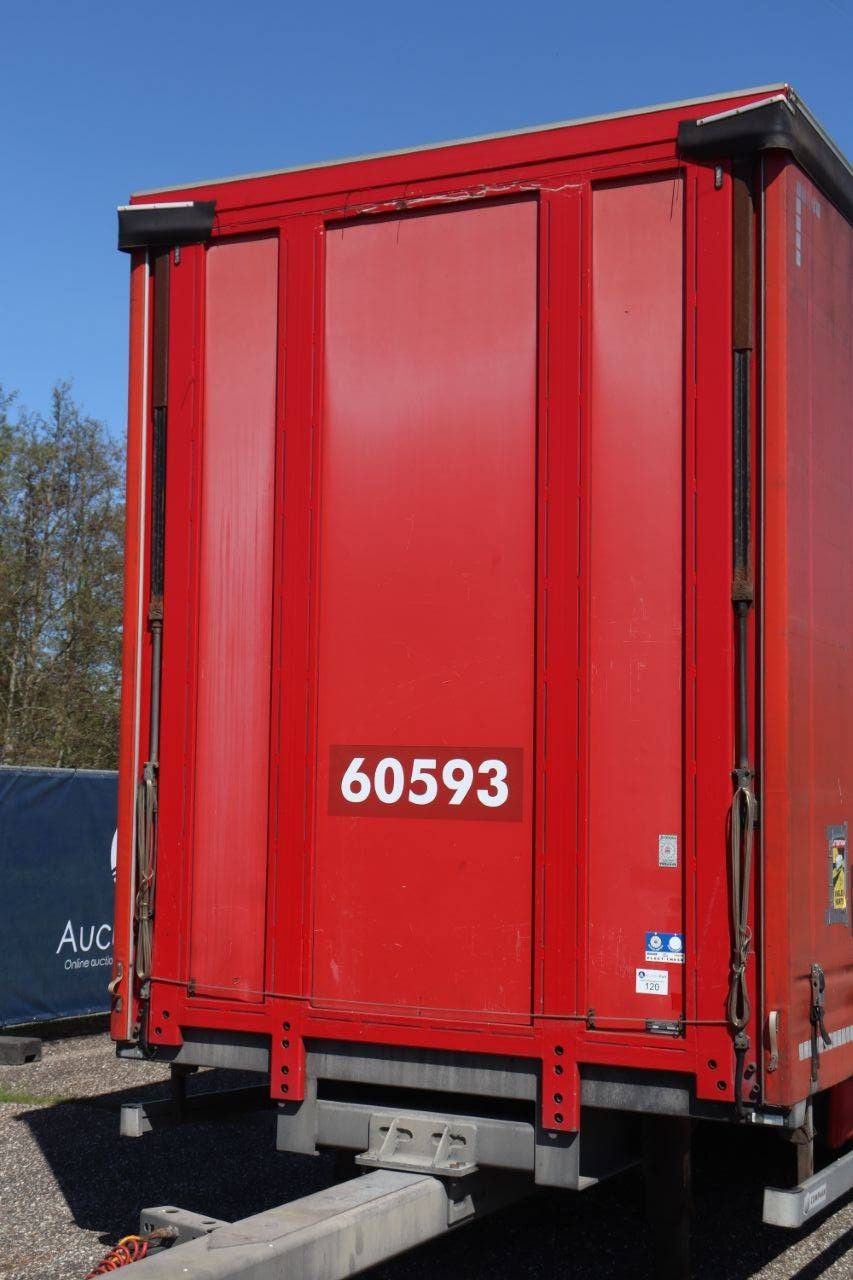 Wabco ZPRASQ 18 curtain-sided semi-trailer
