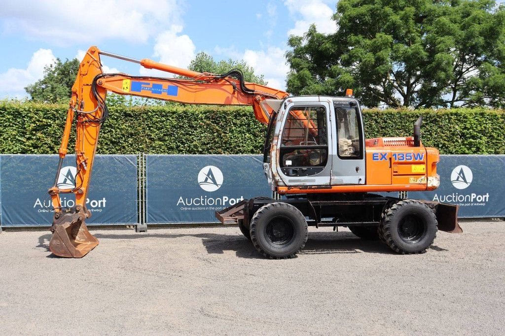 Wheel excavator Fiat Hitachi EX135W Diesel 76kW 2000
