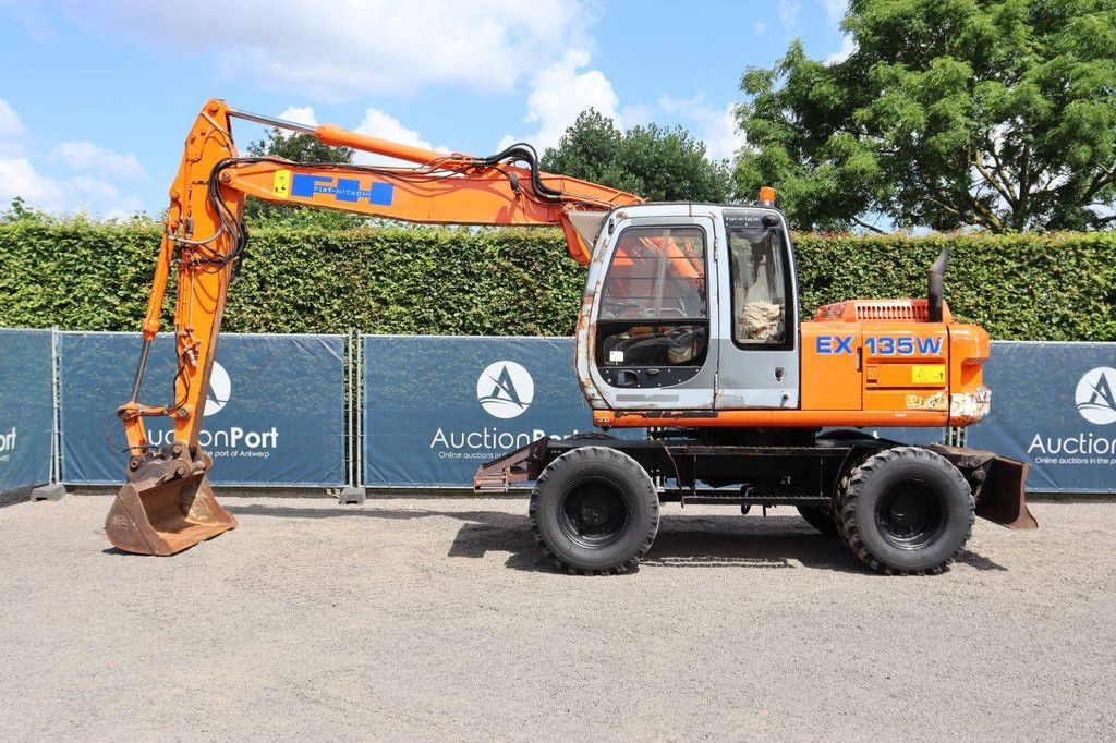 Wheel excavator Fiat Hitachi EX135W Diesel 76kW 2000