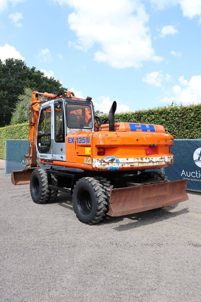 Wheel excavator Fiat Hitachi EX135W Diesel 76kW 2000