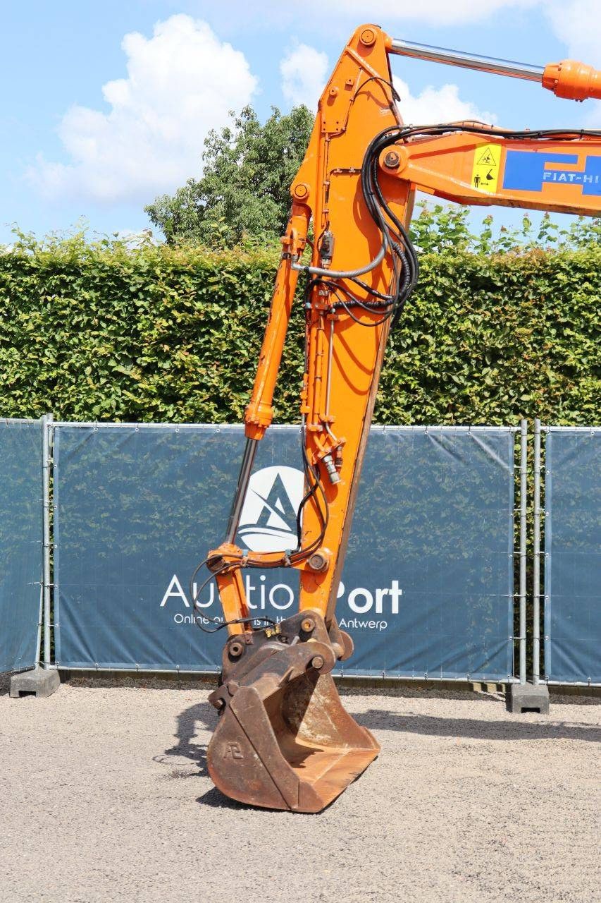 Wheel excavator Fiat Hitachi EX135W Diesel 76kW 2000