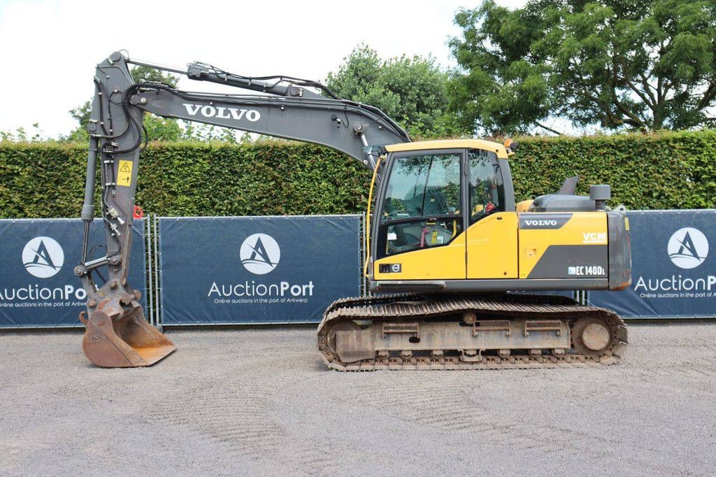 Crawler excavator Volvo EC140DL Diesel 85kW 2013
