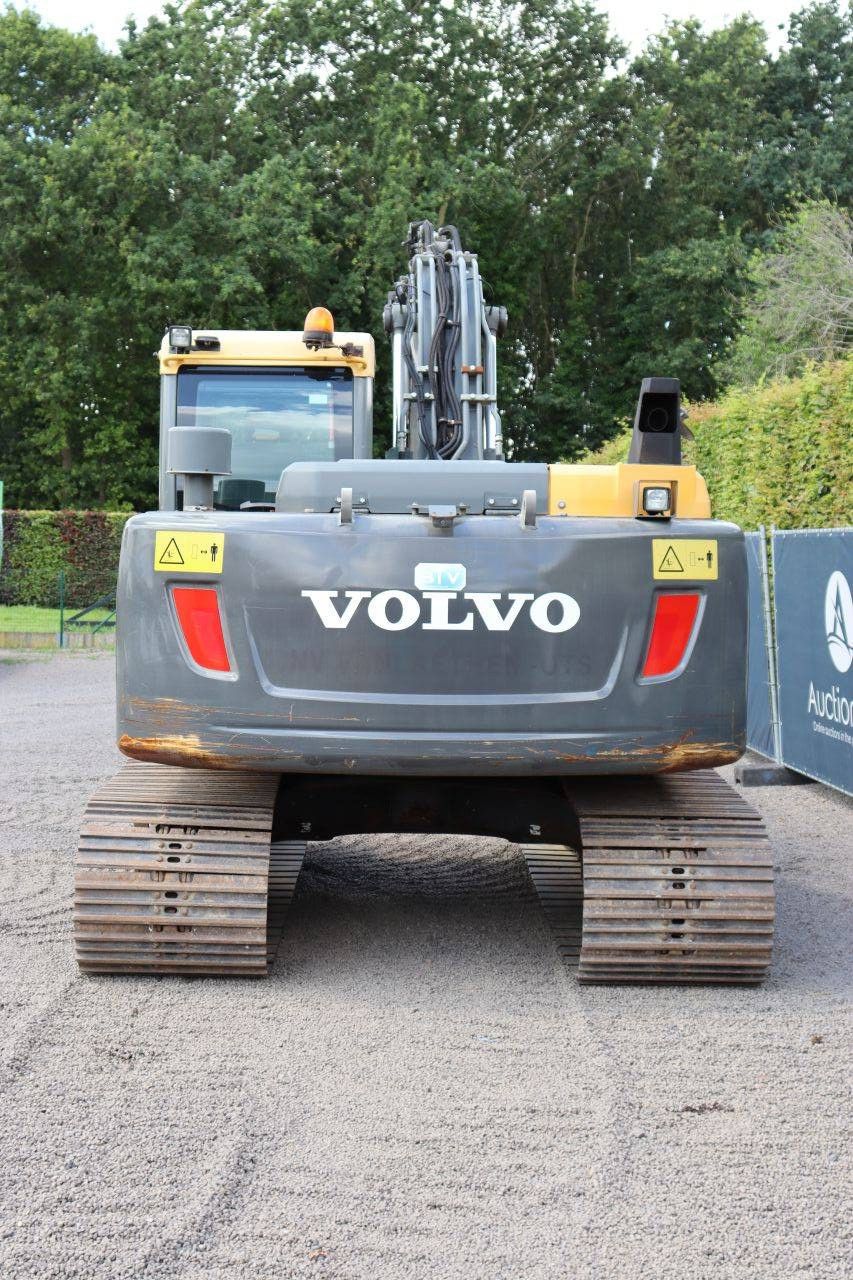 Crawler excavator Volvo EC140DL Diesel 85kW 2013