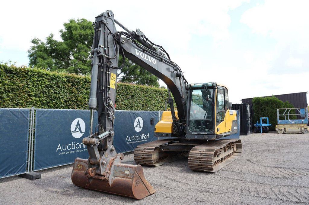 Crawler excavator Volvo EC140DL Diesel 85kW 2013