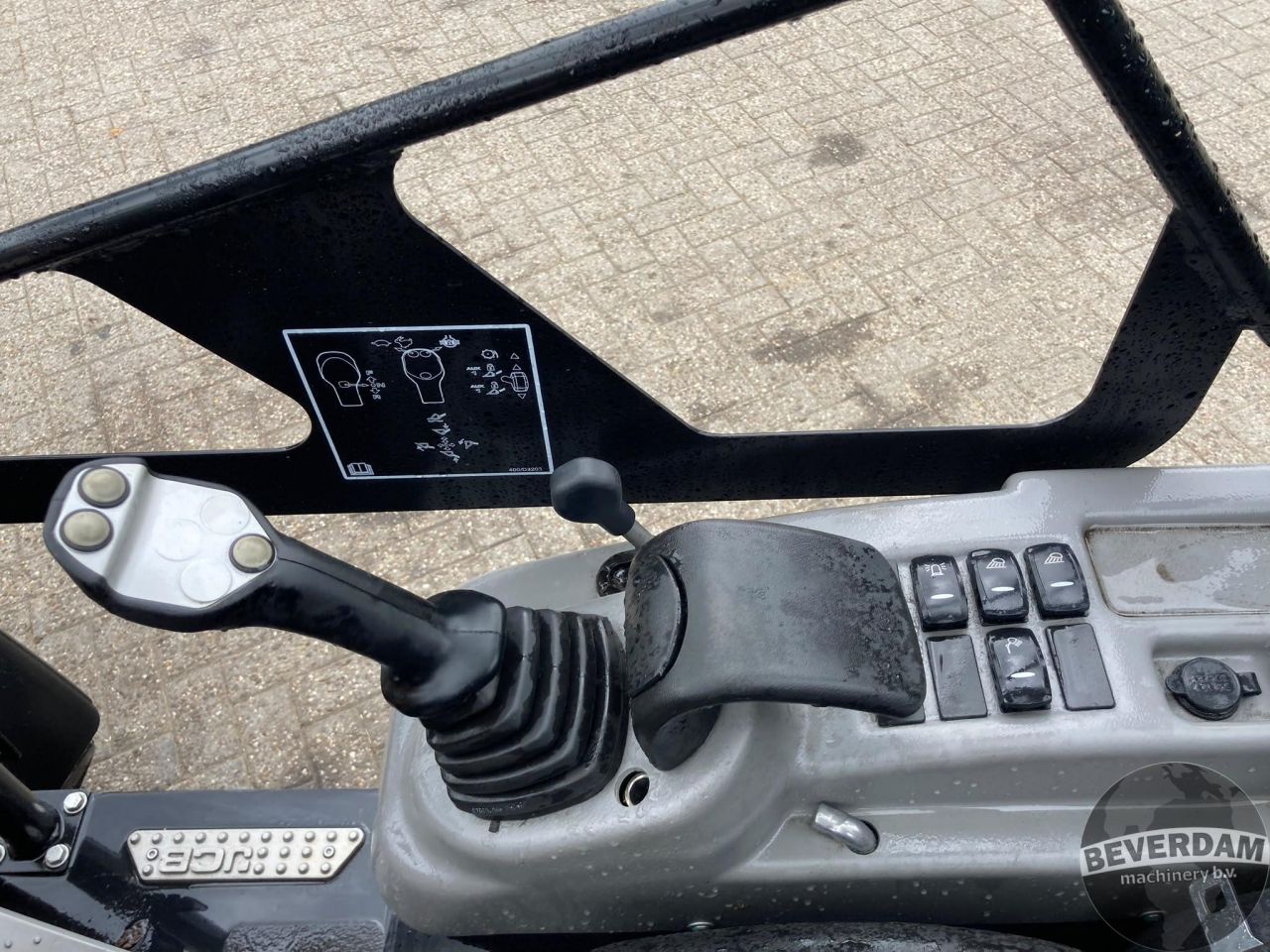 JCB 403 SP