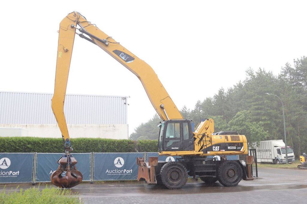 Transferkran Caterpillar M325D Diesel 140kW 2011