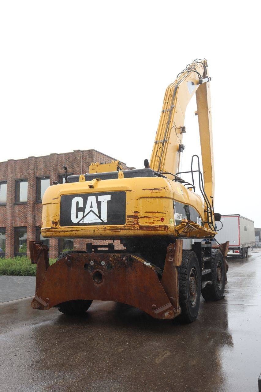 Transferkran Caterpillar M325D Diesel 140kW 2011