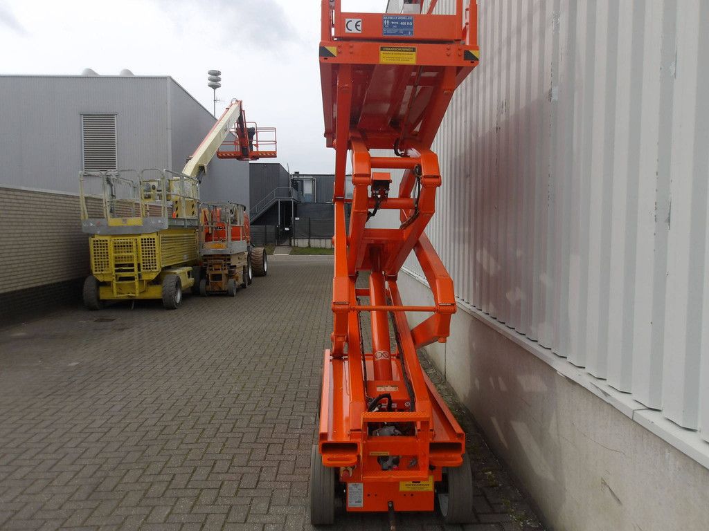 SkyJack SJ3220 Elektrische Scherenbühne 8,09 m 2015