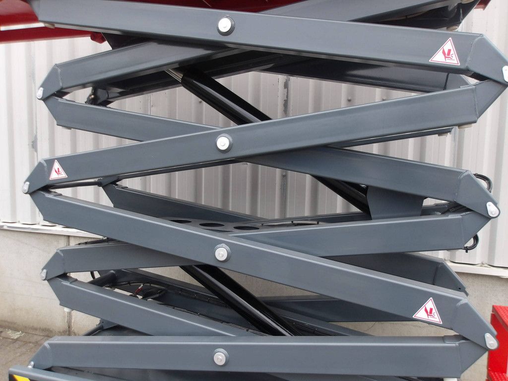 SkyJack SJ3226 Elektrische Scherenbühne 9,92 m 2017