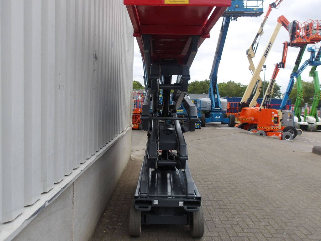 SkyJack SJ3226 Elektrische Scherenbühne 9,92 m 2017