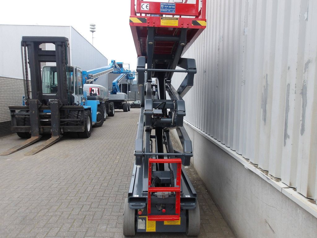 SkyJack SJ3226 Elektrische Scherenbühne 9,92 m 2017