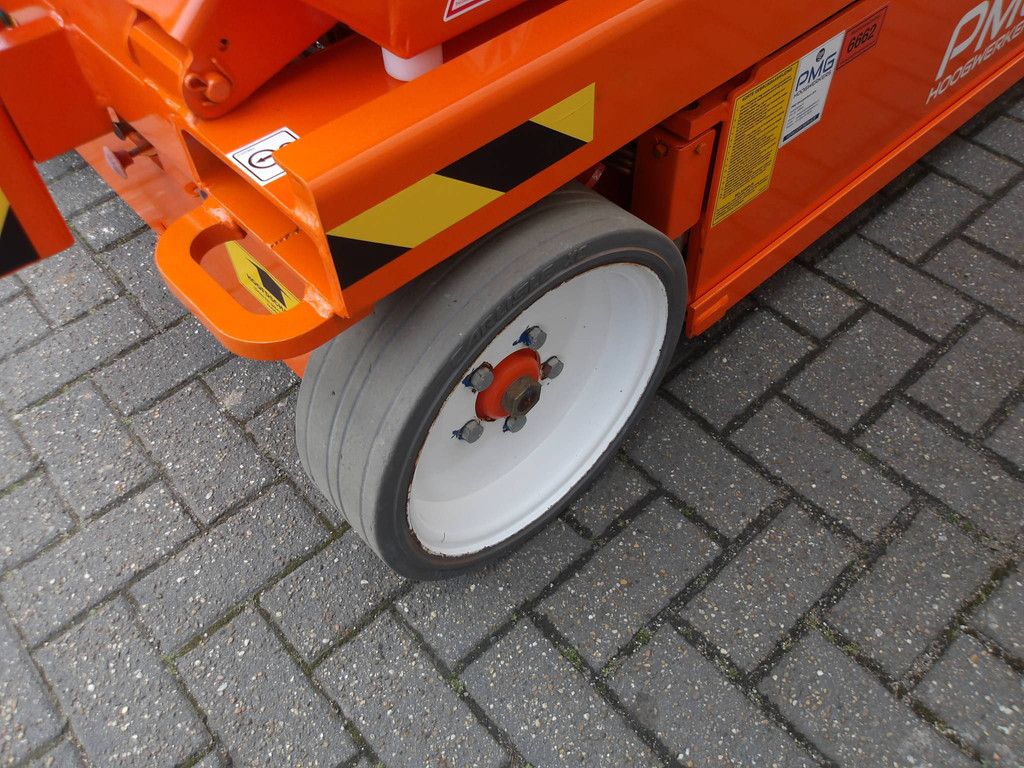 SkyJack SJ4626 Elektrische Scherenbühne 9,92 m 2015