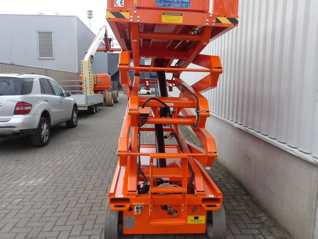 SkyJack SJ4626 Elektrische Scherenbühne 9,92 m 2015