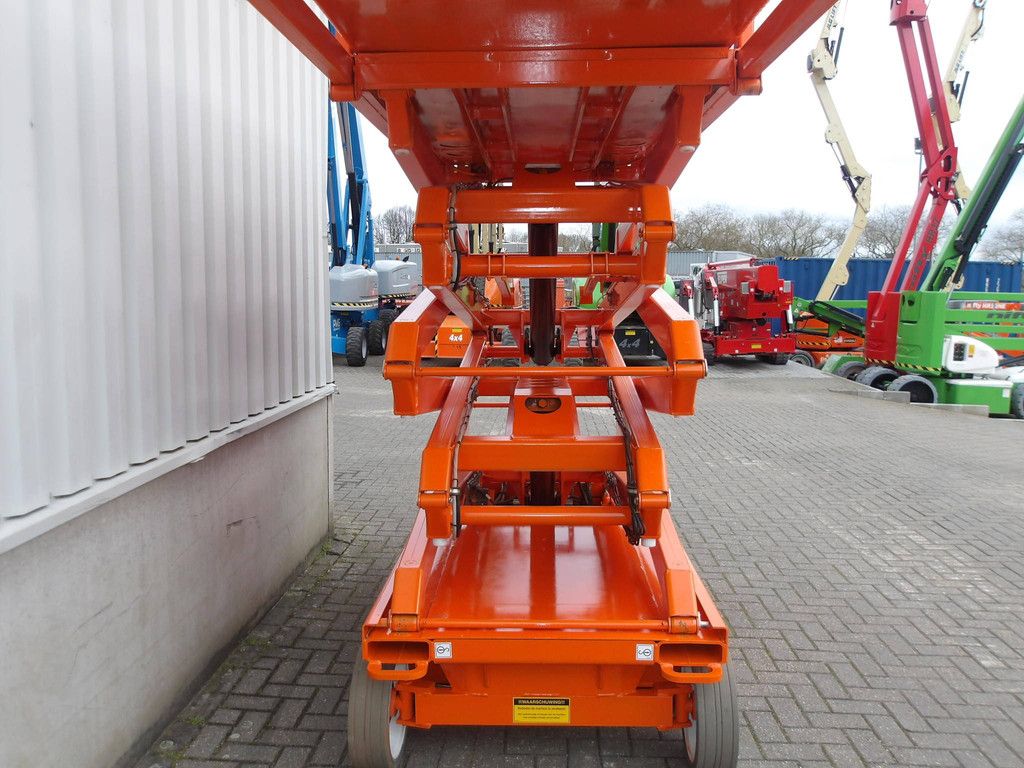 SkyJack SJ4626 Elektrische Scherenbühne 9,92 m 2015