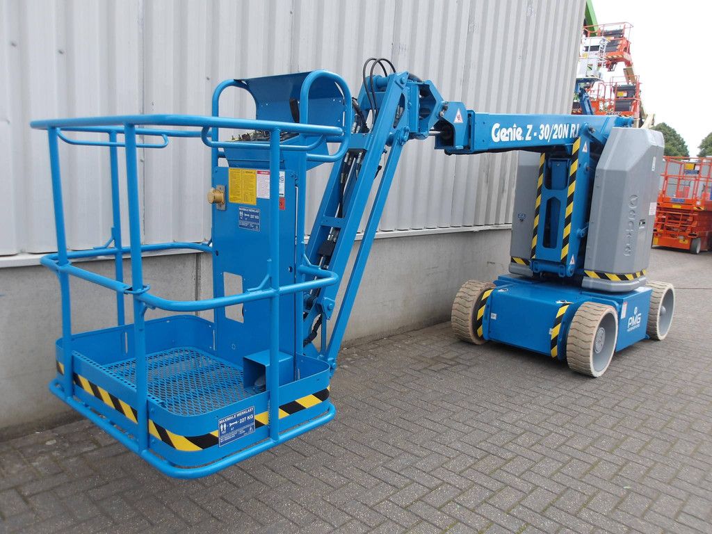Genie Z-30/20N RJ Electric Articulated Boom Lift 11.14m 2016