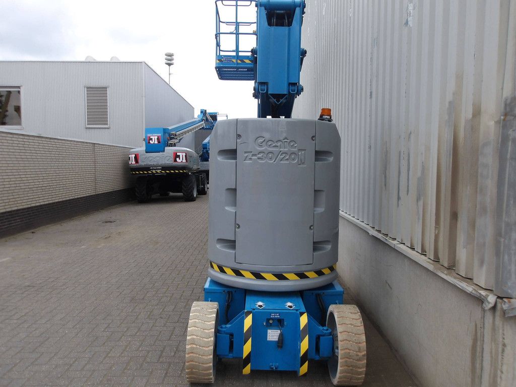 Genie Z-30/20N RJ Electric Articulated Boom Lift 11.14m 2016