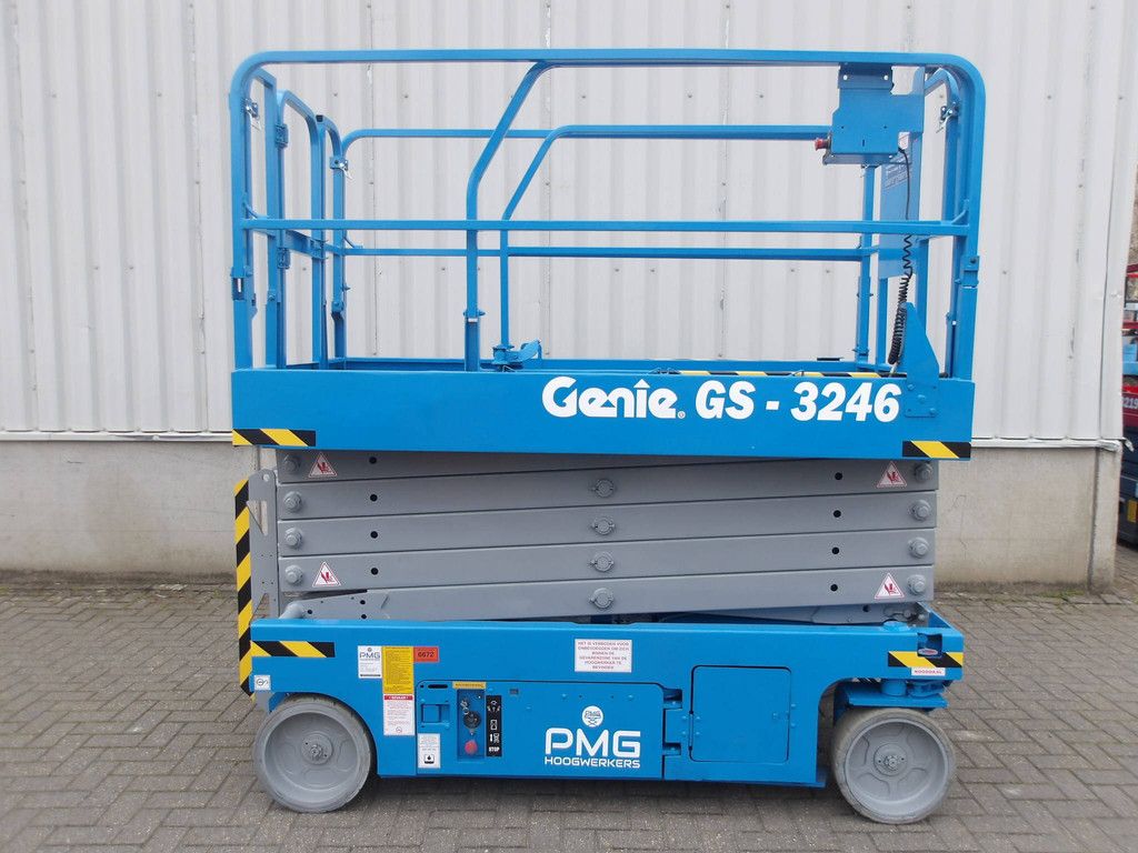 Scherenbühne Genie GS-3246 Elektrisch 11,75 m 2012