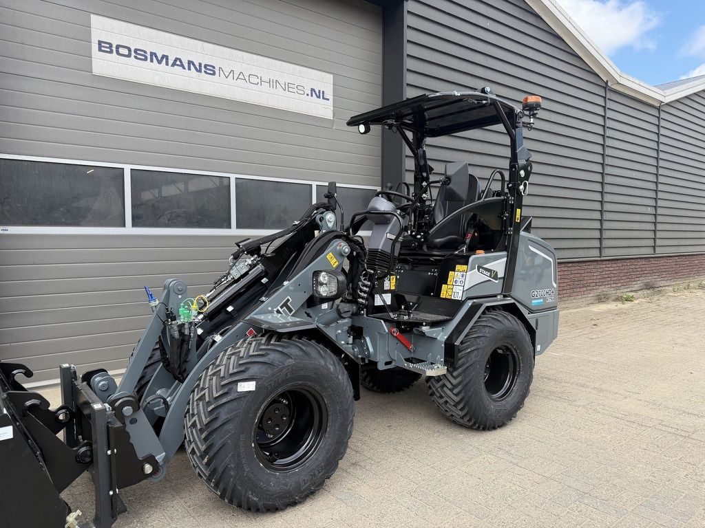 Giant G2700 X-TRA HD+ special color GREY minishovel NIEUW €785 LEASE