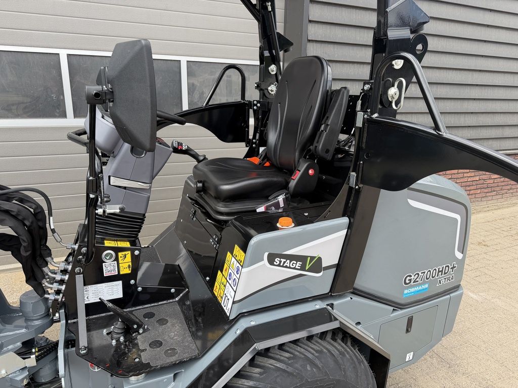 Giant G2700 X-TRA HD+ special color GREY minishovel NIEUW €785 LEASE