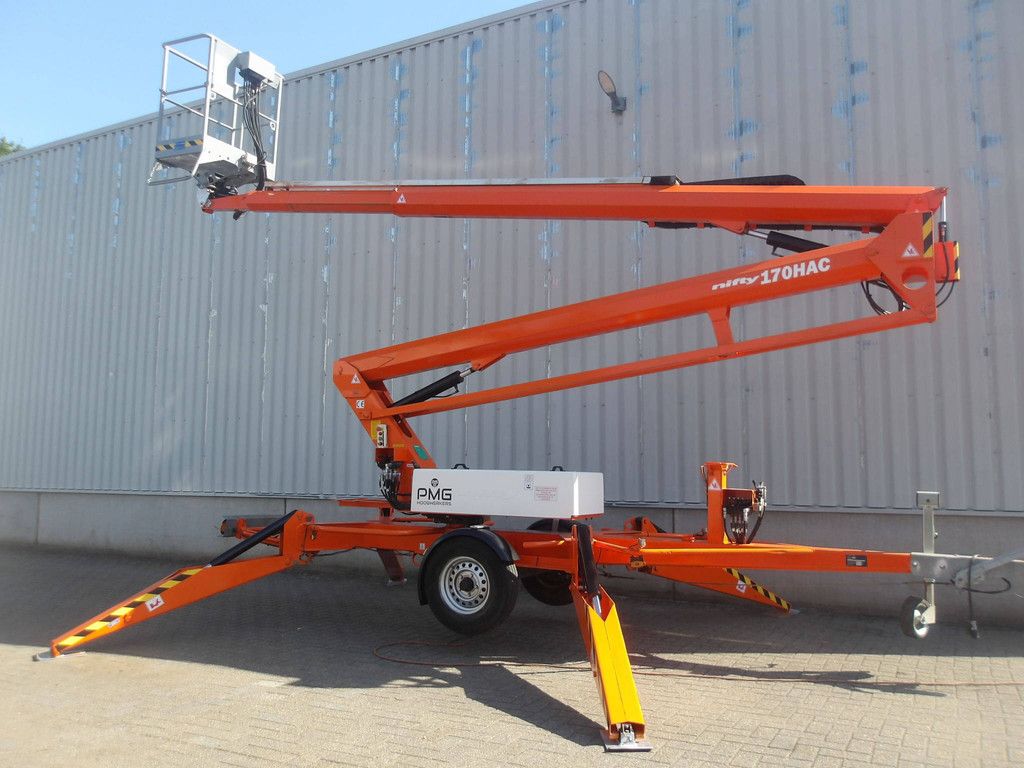 Anhängermontierte Hubarbeitsbühne Nifty 170HAC Electric 17,10 m 2011