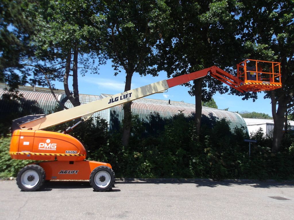 Telescopic boom lift JLG 660SJ Diesel 21.80m 2012