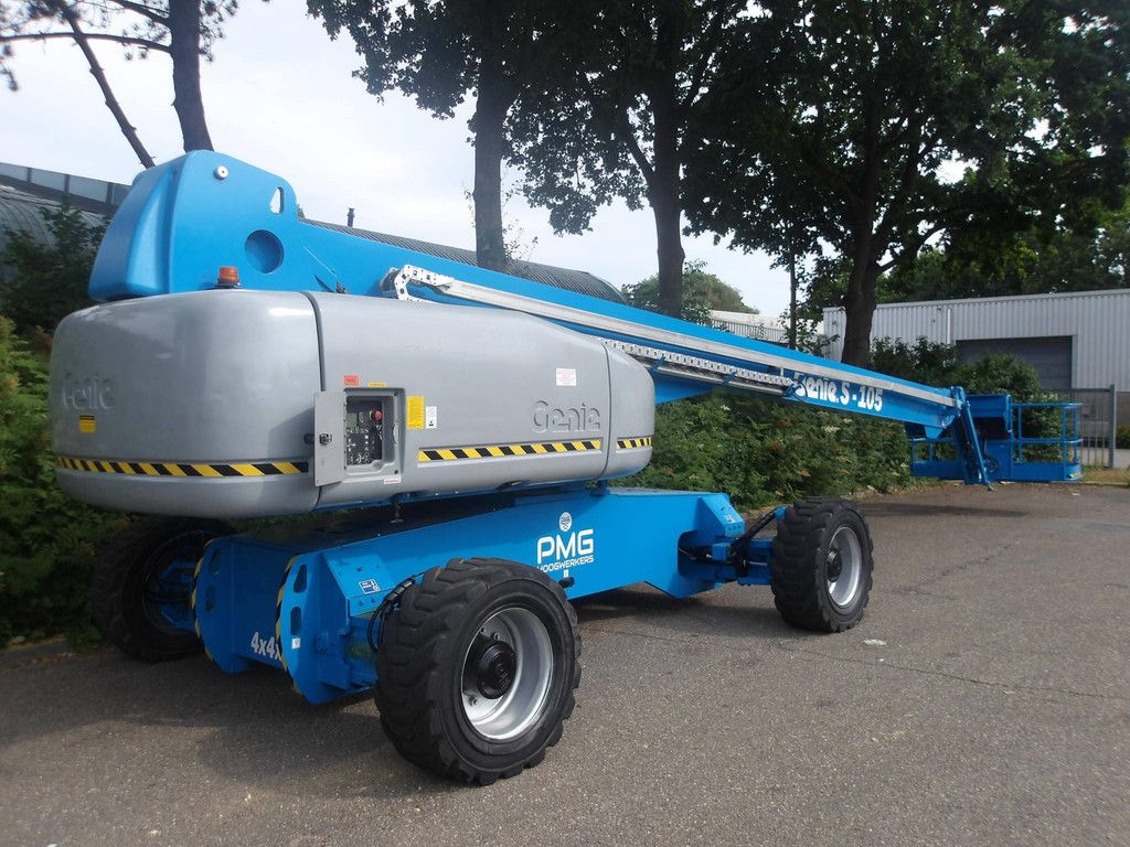 Genie S-105 Diesel Telescopic Boom Lift 34m 2009