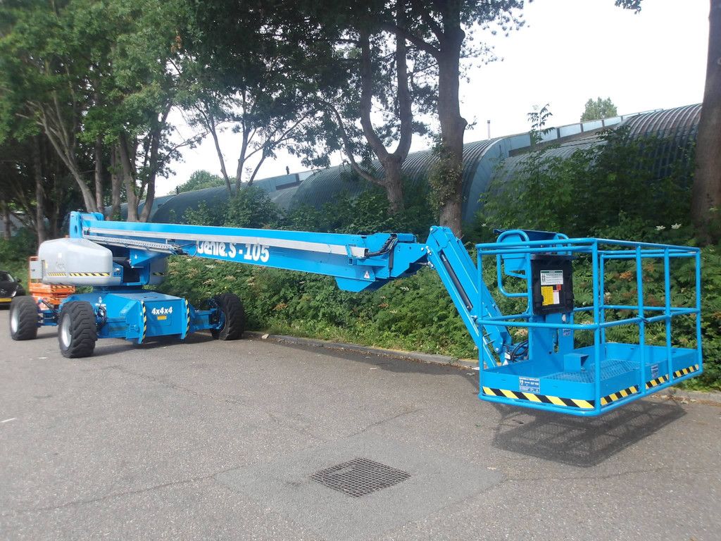 Genie S-105 Diesel Telescopic Boom Lift 34m 2009