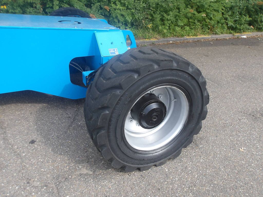 Genie S-105 Diesel Telescopic Boom Lift 34m 2009