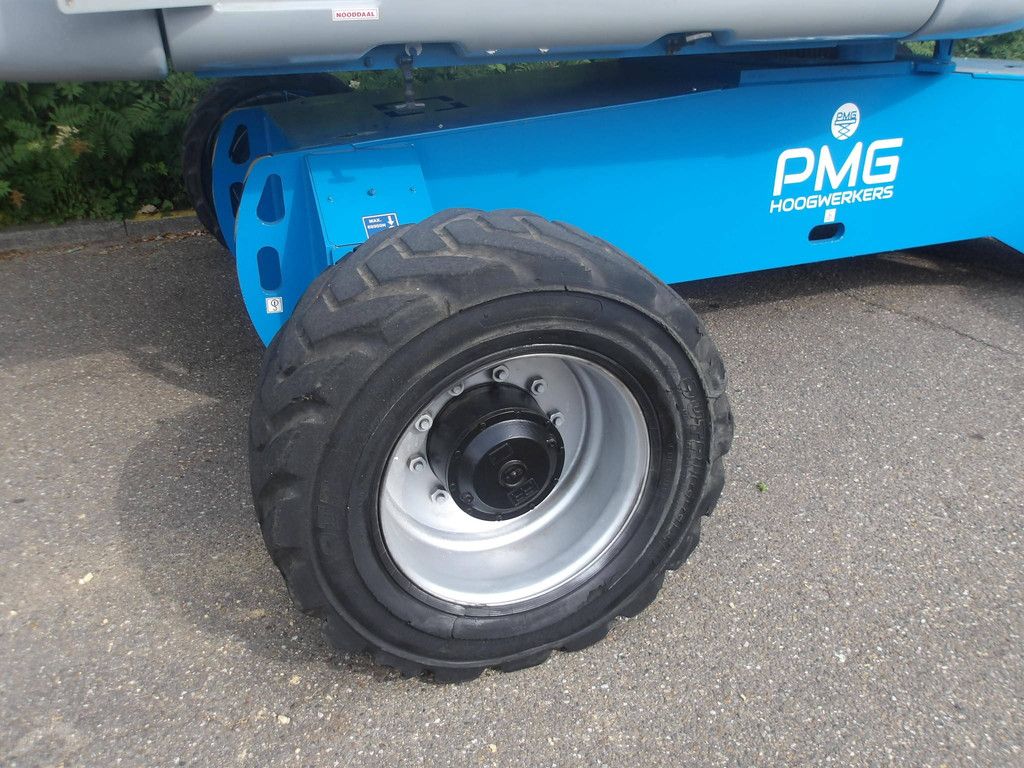 Genie S-105 Diesel Telescopic Boom Lift 34m 2009