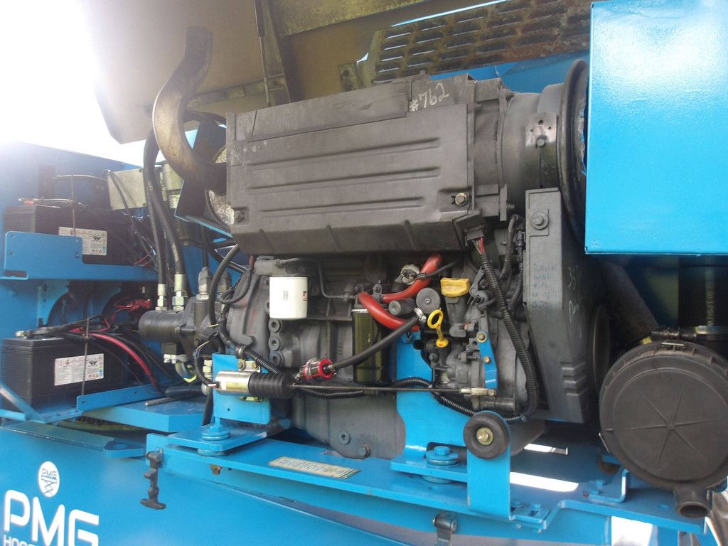 Genie S-105 Diesel Telescopic Boom Lift 34m 2009