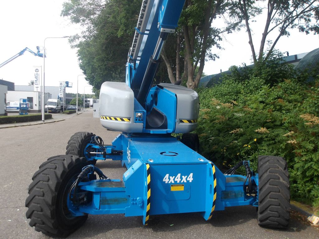 Genie S-105 Diesel Telescopic Boom Lift 34m 2009