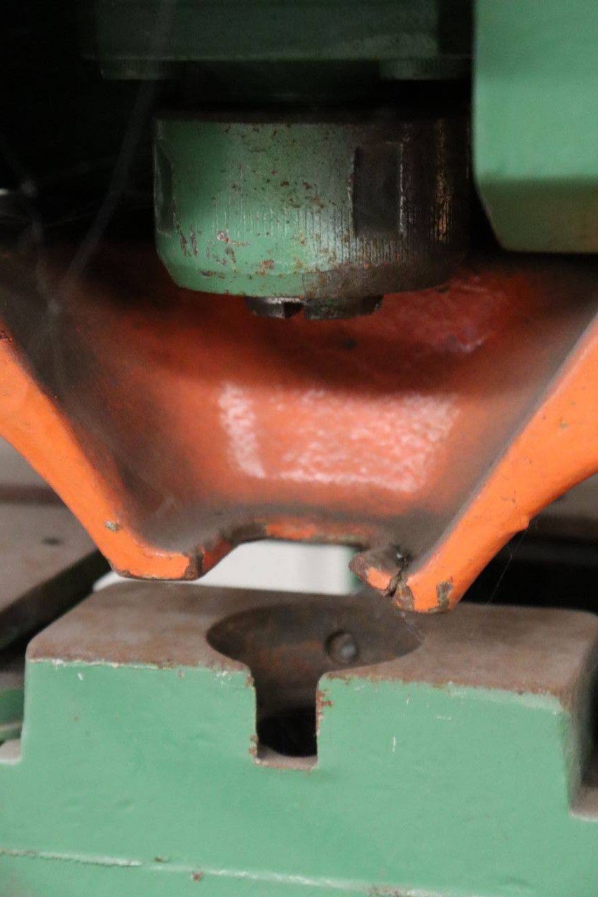 Schneide- und Stanzmaschine Peddinghaus Peddimaster 28/40H