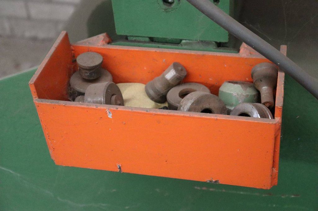 Schneide- und Stanzmaschine Peddinghaus Peddimaster 28/40H