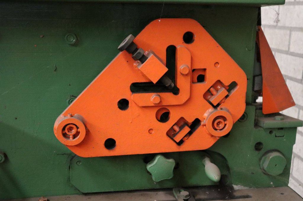 Schneide- und Stanzmaschine Peddinghaus Peddimaster 28/40H