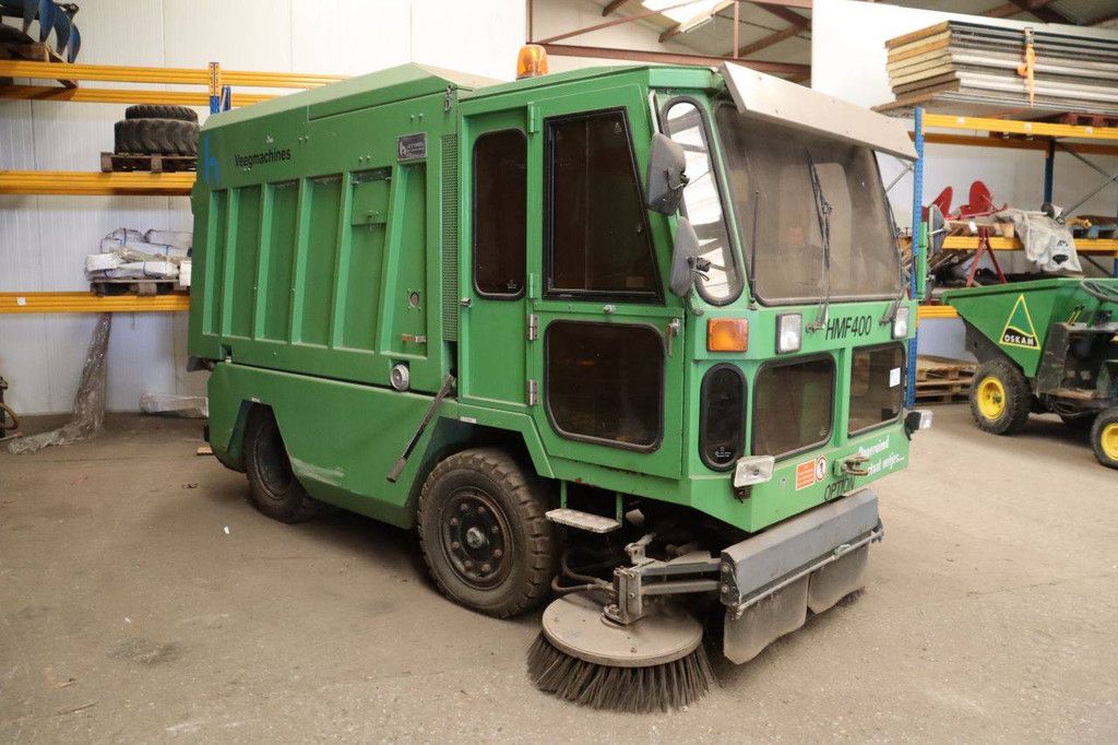 Hofmans HMF400 Diesel Sweeper