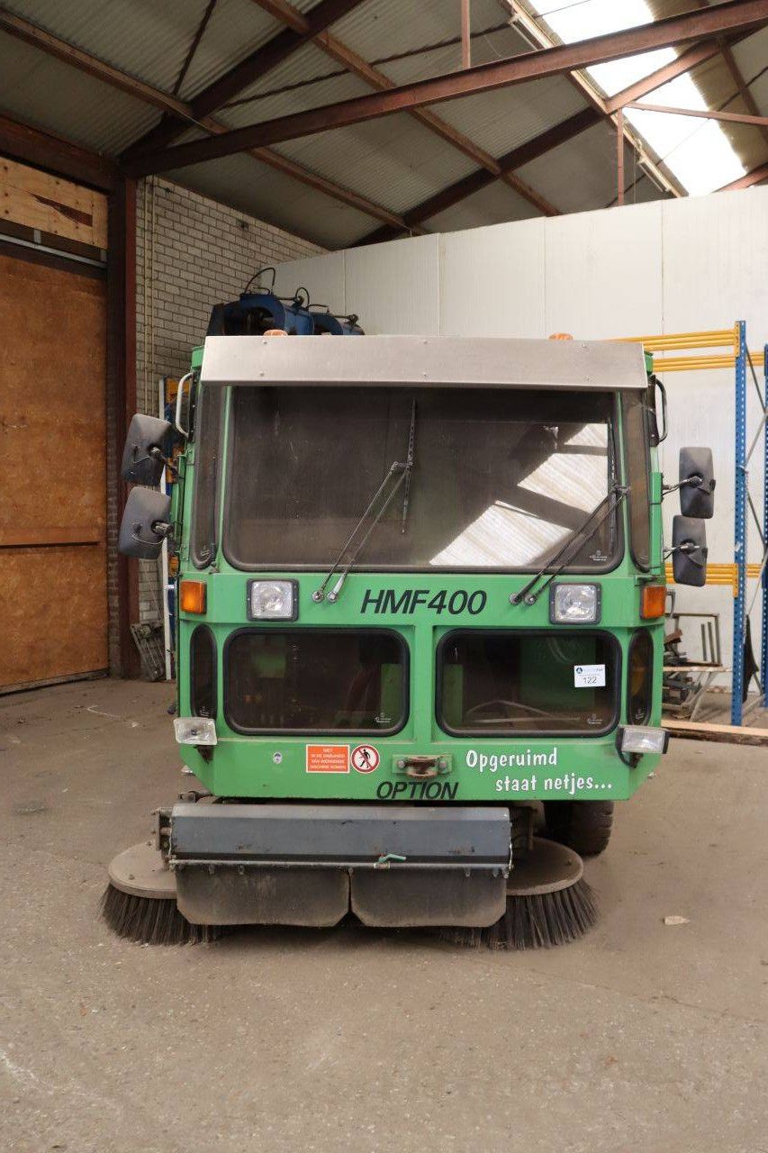 Hofmans HMF400 Diesel Sweeper