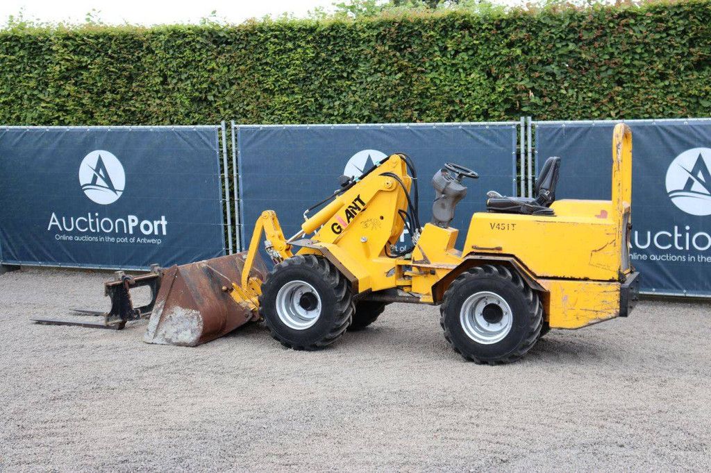 Articulated loader Giant V451T Diesel 33kW 2002
