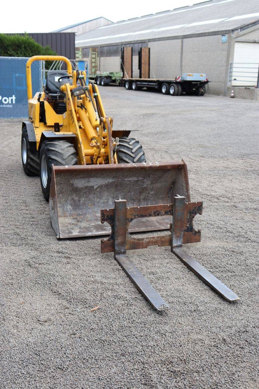 Articulated loader Giant V451T Diesel 33kW 2002