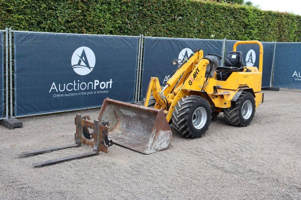 Articulated loader Giant V451T Diesel 33kW 2002